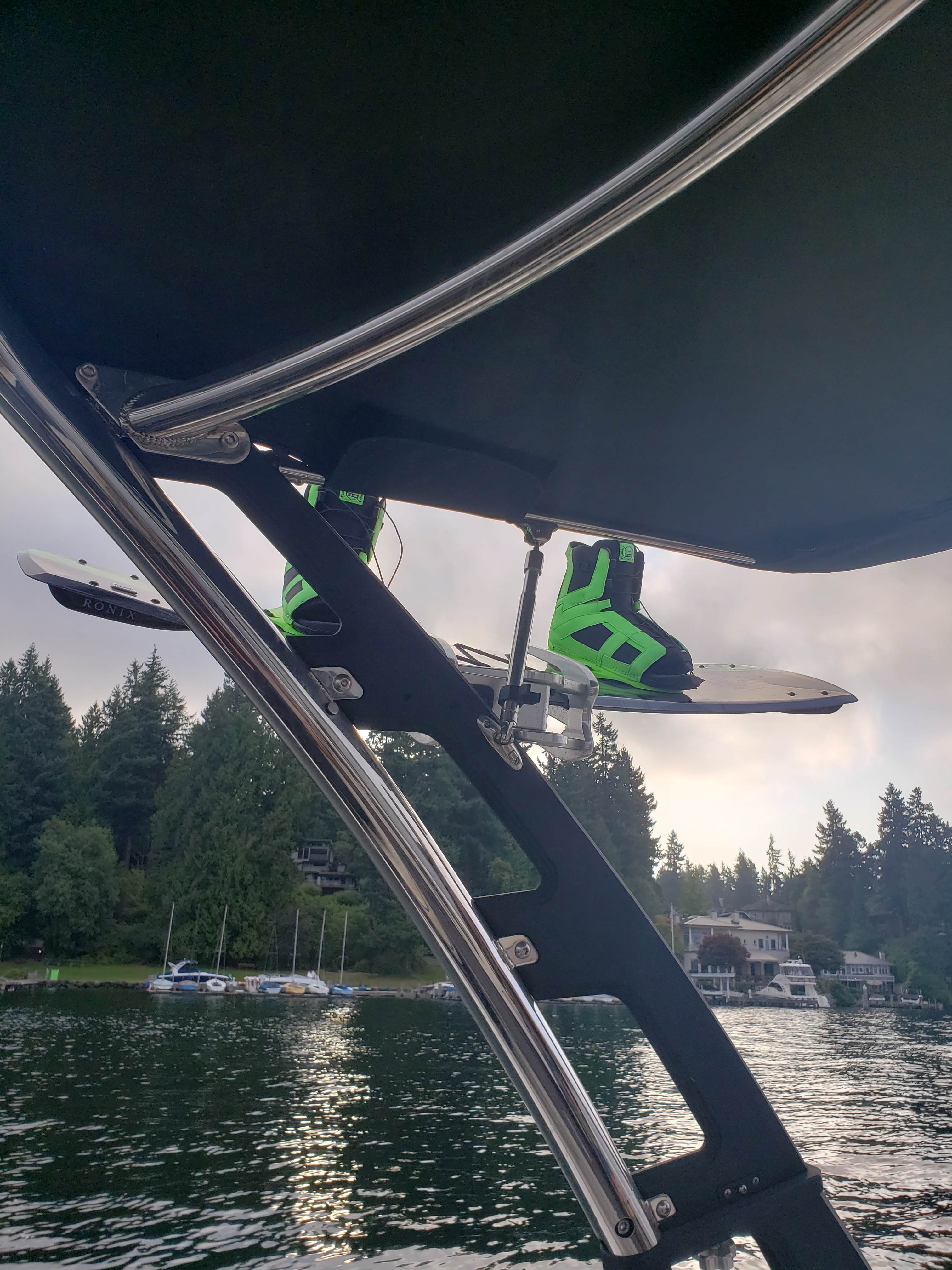 2013 Malibu 23 LSV *Very Low 180 HOURS* WAKESETTER Icon